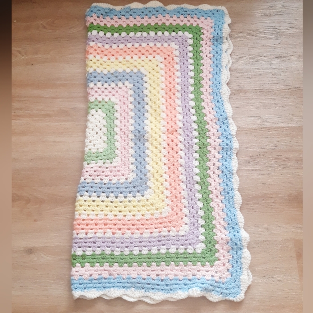 Vintage Handmade From the Middle Pastel Crochet Blanket Lapghan 40" x 40" - Picture 7 of 7